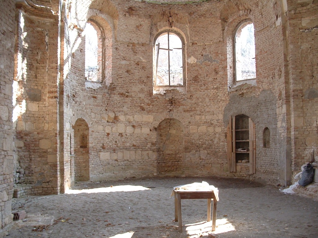 Фотографија из галерије Манастира Кувеждин, 2004 (6)